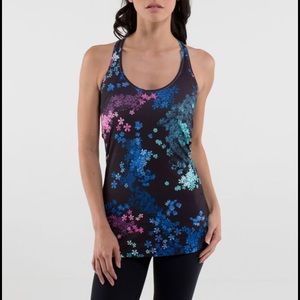 Loved lululemon racer back top